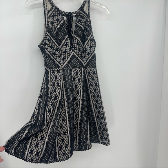 Free People Black Lace Mini Dress Twee Indie Boho Y2K Size 2 - Picture 4 of 13